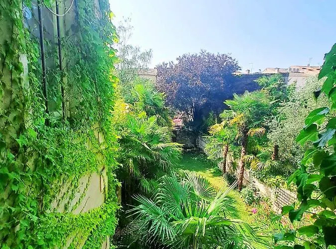 아파트 Centre Stadium 아쟁